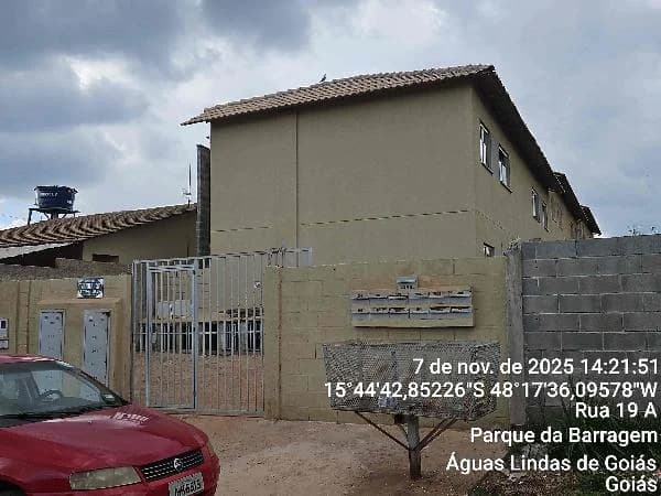 Apartamento - 2 Quartos - Aguas Lindas de Goias - Ocupado — foto 2