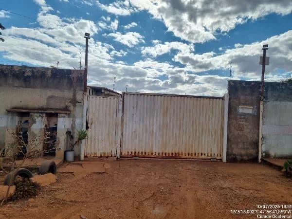 Casa - 2 Quartos - Cidade Ocidental - Ocupado — foto 2