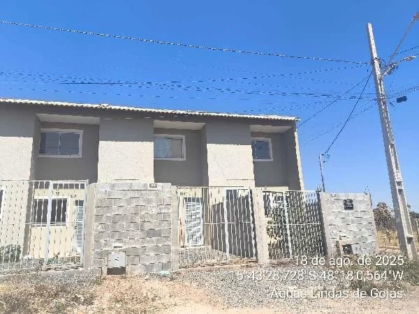Apartamento - 2 Quartos - Aguas Lindas de Goias - Desocupado — foto 2