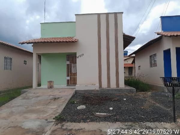 Casa - 2 Quartos - Altos - Ocupado — foto 2