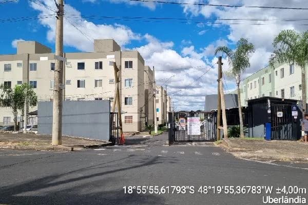 Apartamento - 2 Quartos - Uberlandia - Ocupado — foto 2