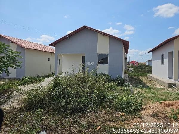 Casa - 2 Quartos - Altos - Desocupado — foto 2