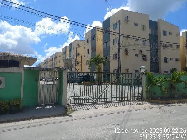 Apartamento - 2 Quartos - Camaragibe - Ocupado — foto 2
