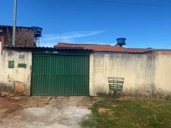 Casa - 3 Quartos - Luziania - Ocupado — foto 2