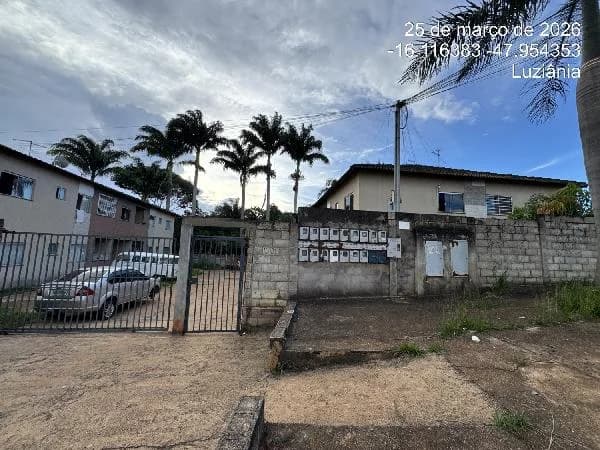 Apartamento - 2 Quartos - Cidade Ocidental - Desocupado — foto 2