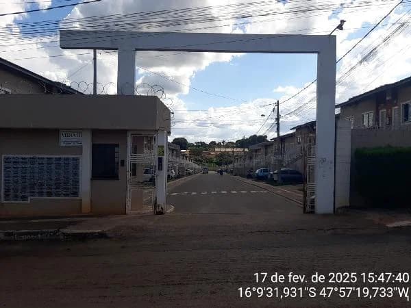 Apartamento - 2 Quartos - Luziania - Ocupado — foto 2