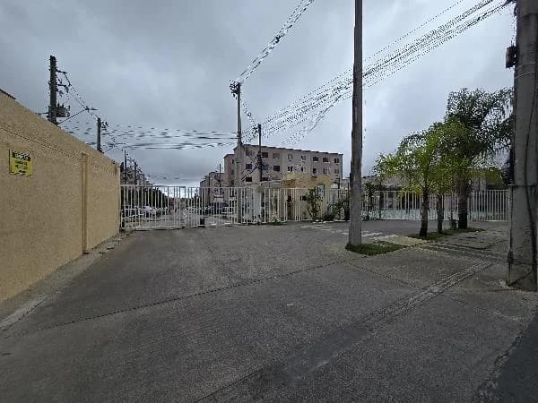 Apartamento - 2 Quartos - Lauro de Freitas - Ocupado — foto 2