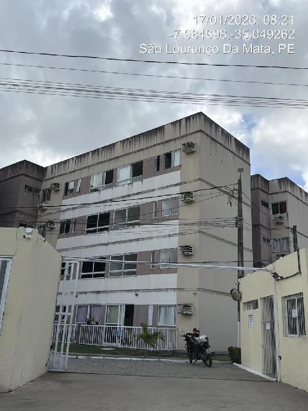 Apartamento - 2 Quartos - Sao Lourenco da Mata - Ocupado — foto 2