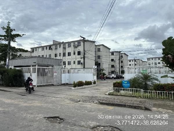 Apartamento - 2 Quartos - Caucaia - Ocupado — foto 2