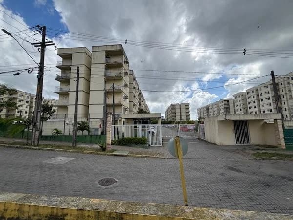 Apartamento - 2 Quartos - Camaragibe - Ocupado — foto 2