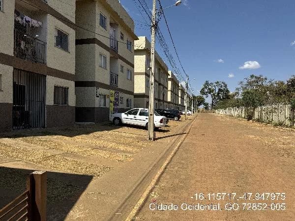 Apartamento - 2 Quartos - Cidade Ocidental - Ocupado — foto 2