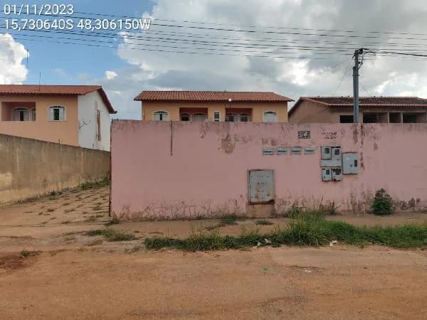 Apartamento - 2 Quartos - Aguas Lindas de Goias - Ocupado — foto 2