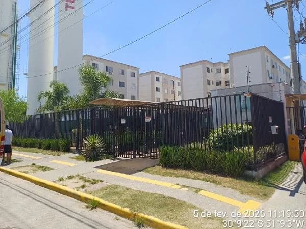Apartamento - 2 Quartos - Porto Alegre - Desocupado — foto 2