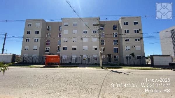 Apartamento - 2 Quartos - Pelotas - Ocupado — foto 2