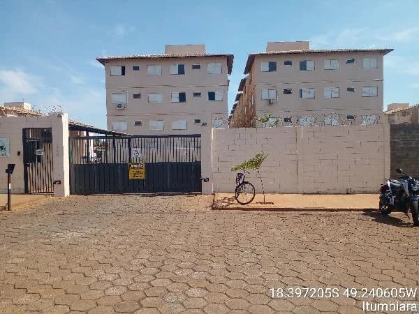 Apartamento - 2 Quartos - Itumbiara - Ocupado — foto 2