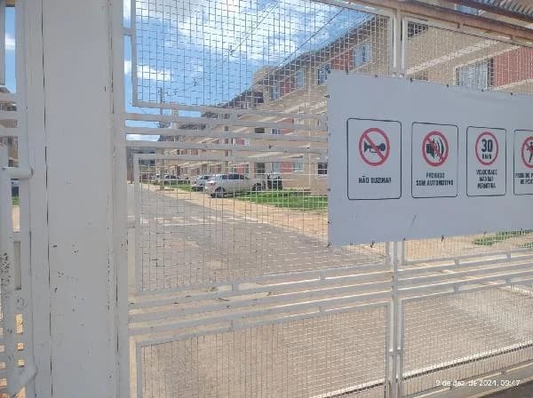 Apartamento - 2 Quartos - Aguas Lindas de Goias - Ocupado — foto 2