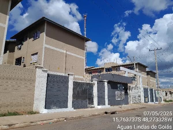 Apartamento - 2 Quartos - Aguas Lindas de Goias - Ocupado — foto 2
