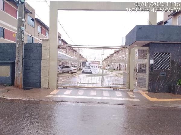 Apartamento - 2 Quartos - Valparaiso de Goias - Ocupado — foto 2
