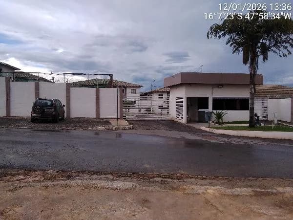 Apartamento - 2 Quartos - Valparaiso de Goias - Ocupado — foto 2