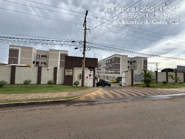 Apartamento - 2 Quartos - Valparaiso de Goias - Ocupado — foto 2