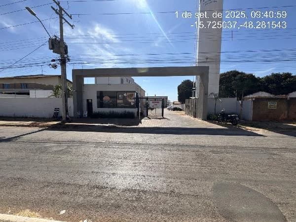 Apartamento - 2 Quartos - Aguas Lindas de Goias - Desocupado — foto 2
