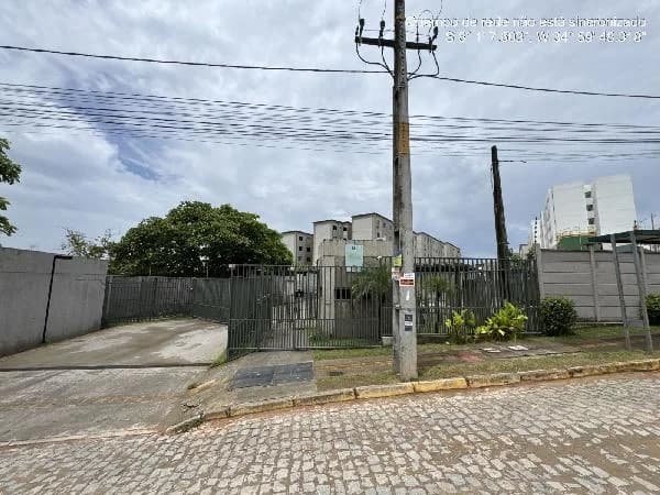 Apartamento - 2 Quartos - Camaragibe - Ocupado — foto 2