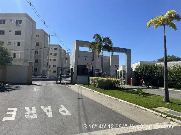 Apartamento - 2 Quartos - Montes Claros - Ocupado — foto 2