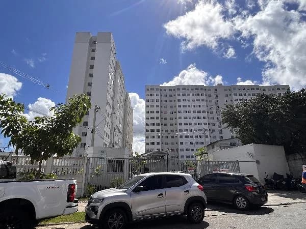 Apartamento - 2 Quartos - Salvador - Ocupado — foto 2