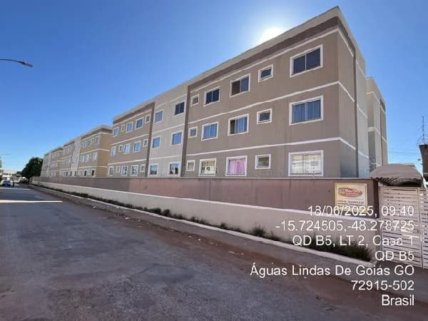 Apartamento - 2 Quartos - Aguas Lindas de Goias - Ocupado — foto 2