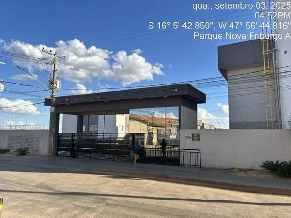 Apartamento - 2 Quartos - Cidade Ocidental - Desocupado — foto 2