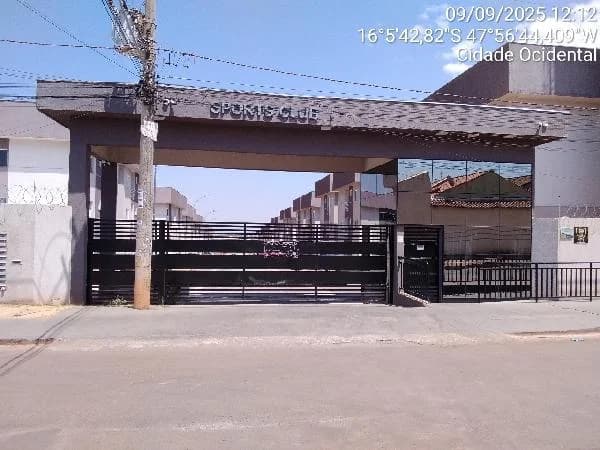 Apartamento - 2 Quartos - Cidade Ocidental - Ocupado — foto 2