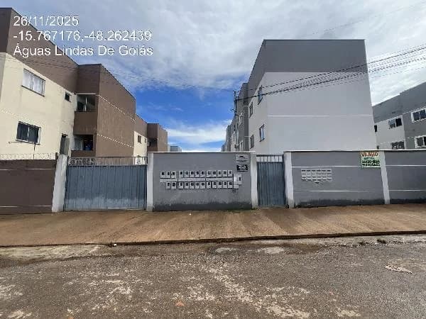 Apartamento - 2 Quartos - Aguas Lindas de Goias - Ocupado — foto 2