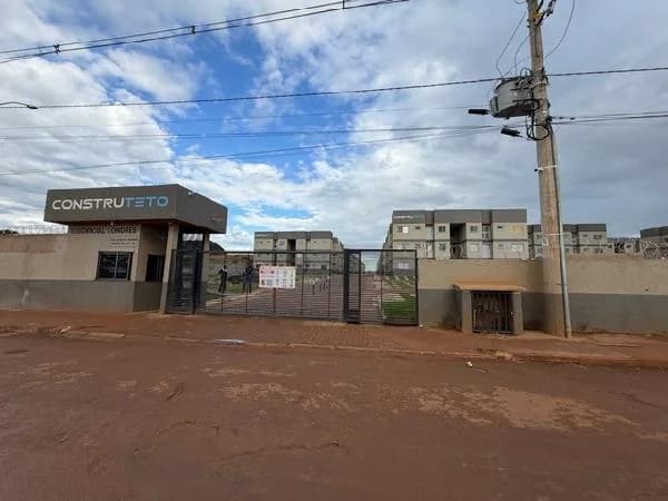 Apartamento - 2 Quartos - Cidade Ocidental - Desocupado — foto 2