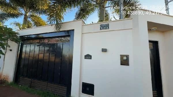 Casa - 2 Quartos - Itumbiara - Ocupado — foto 2