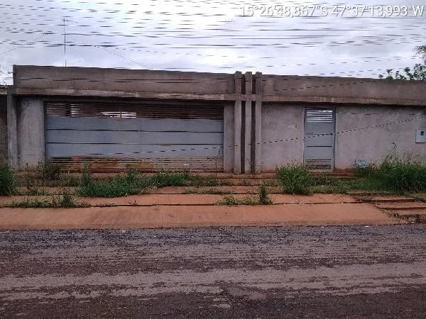Casa - 4 Quartos - Planaltina - Ocupado — foto 2
