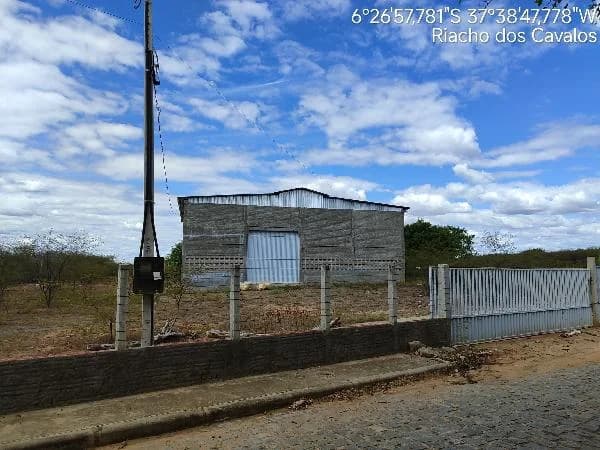 Prédio - Catole do Rocha - Ocupado — foto 2