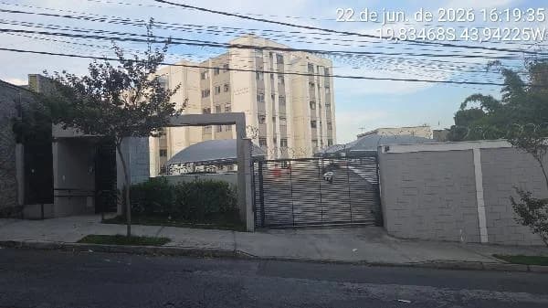 Apartamento - 2 Quartos - Belo Horizonte - Ocupado — foto 2