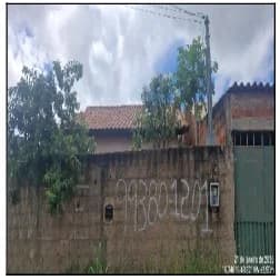 Casa - 2 Quartos - Aguas Lindas de Goias - Ocupado — foto 2