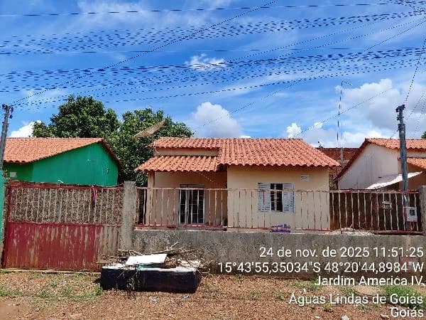 Casa - 2 Quartos - Aguas Lindas de Goias - Ocupado — foto 2