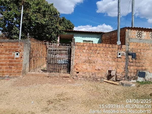Casa - 2 Quartos - Santo Antonio do Descoberto - Ocupado — foto 2