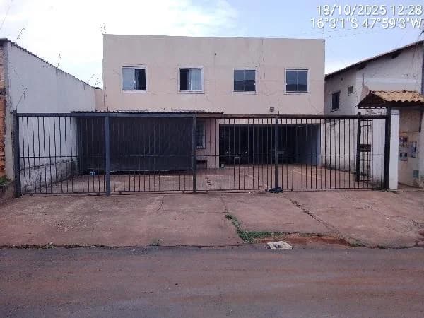 Apartamento - 2 Quartos - Valparaiso de Goias - Ocupado — foto 2
