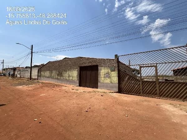 Casa - 2 Quartos - Aguas Lindas de Goias - Ocupado — foto 2