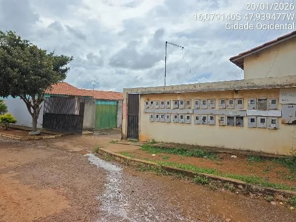 Casa - 2 Quartos - Cidade Ocidental - Ocupado — foto 2
