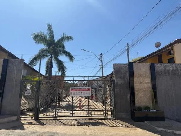 Casa - 2 Quartos - Cidade Ocidental - Ocupado — foto 2