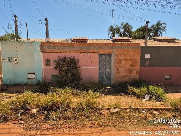 Casa - 2 Quartos - Santo Antonio do Descoberto - Desocupado — foto 2