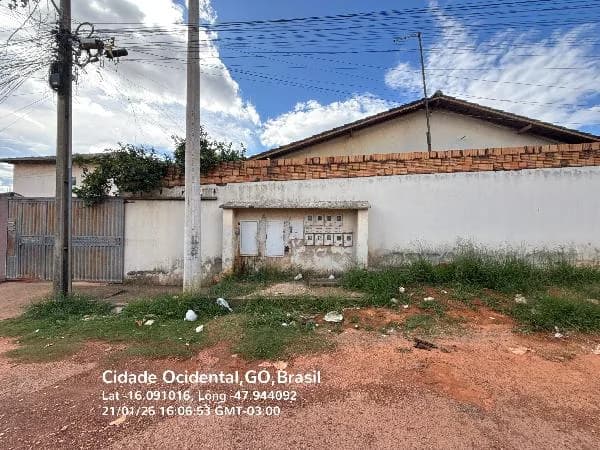 Casa - 2 Quartos - Cidade Ocidental - Ocupado — foto 2