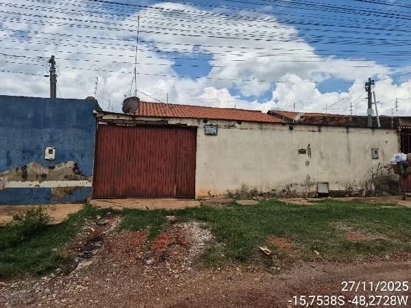Casa - 2 Quartos - Aguas Lindas de Goias - Ocupado — foto 2
