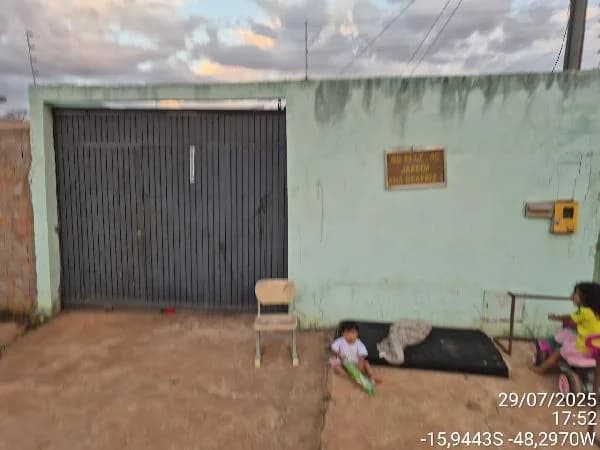 Casa - 2 Quartos - Aguas Lindas de Goias - Ocupado — foto 2