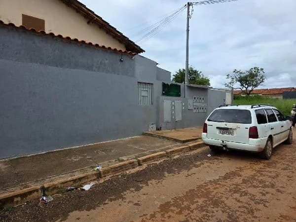Casa - 2 Quartos - Cidade Ocidental - Ocupado — foto 2