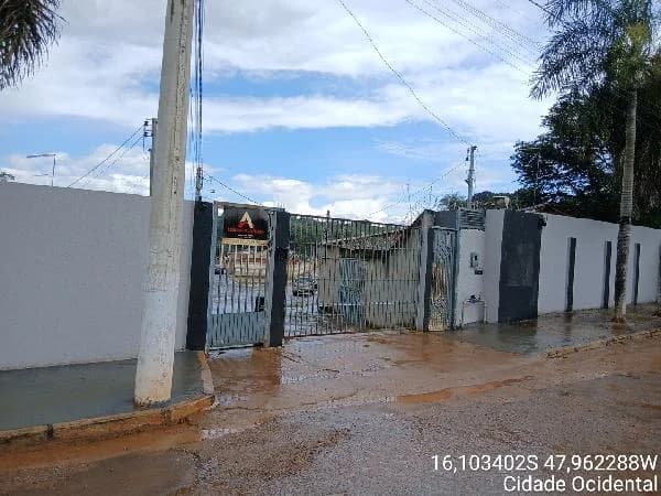 Casa - 2 Quartos - Cidade Ocidental - Ocupado — foto 2